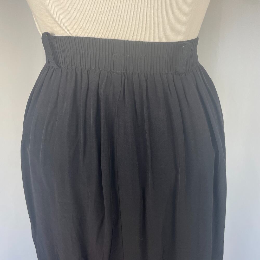 Vintage Pleated Skirt Size 16 Black Solid Midi ALine Minimal Academia Office 90s - Picture 6 of 13